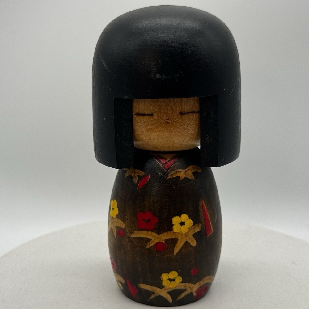 Japanese Sosaku Kokeshi Doll Wooden Girl Black Hair Floral Kimono 5" Vintage
